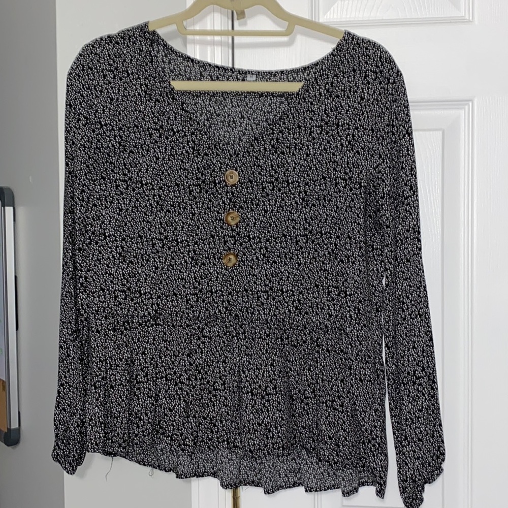 navy and white floral peplum blouse